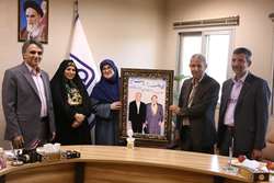 فاطمه مهاجرانی: افتخار می‌کنم که فرزند معنوی افضلی‌پور هستم.